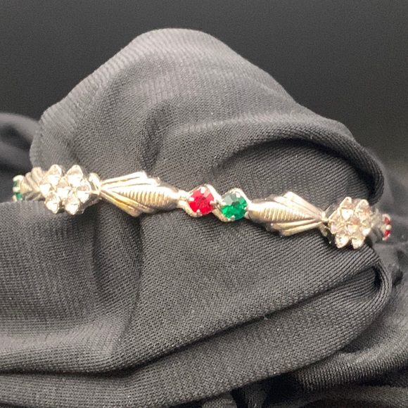 SMALL RED,GREEN,WHITE RHINESTONE SILVER TONE BANGLE VINTAGE VINTAGE - Picture 1 of 5